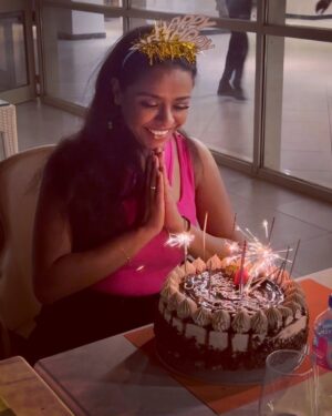 Asmaa Abulyazeid Instagram - Happy birthday to me ☺️🥳 
So grateful for always having you by my side, Thank you for being you ♥️
I love you beyond words ♥️♥️