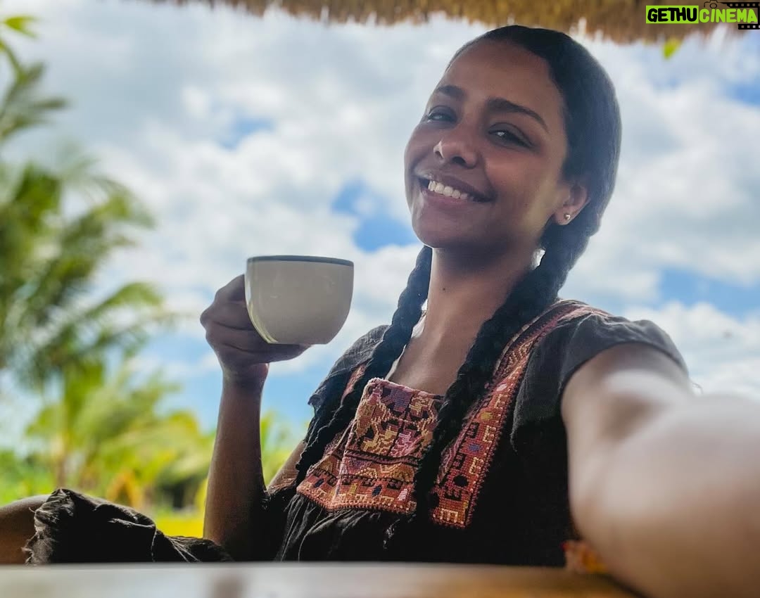 Asmaa Abulyazeid - 68.4K Likes - Colors are the smiles of nature 🥰 ☕️