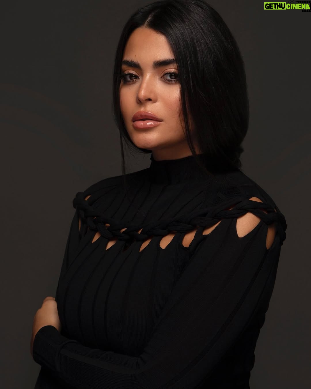 Asmaa Galal - 209.4K Likes - χαρμολύπη (char-mo-lee-pee) / joyful mourning, sweet sorrow 🤍