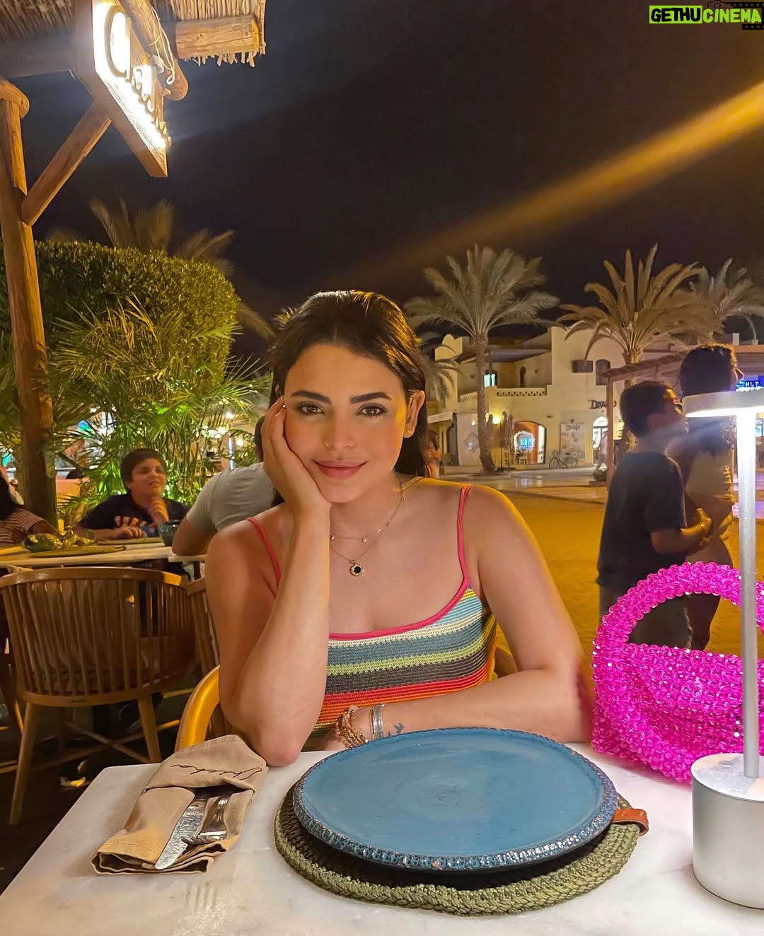 Asmaa Galal - 209.9K Likes - Excited for food 🌮