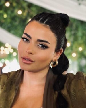 Asmaa Galal Instagram - From fifi’s wedding #Elharsha ♥️
Thank u @rafikzakidesigns ♥️