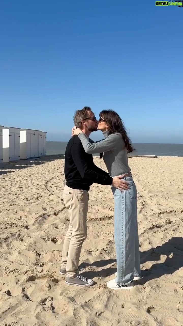 Astrid Coppens - 7.5K Likes - Zoveel fun gehad met deze challenge! Danku @stefgustaph voor deze leuke uitdaging.
Nu moeten we dit constant met onze kids doen π€£
Ik challenge @ianthetavernier en @jorendumont β letβs see those moves! Jullie gaan dat MEGA MEGA MEGA goed doen ππ»πͺ©
