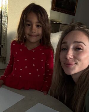 Aurora Culpo Instagram - If you had told me a few years ago that I’d have happy, well-adjusted kids, a peaceful co-parenting relationship, a job I genuinely love, and a new relationship that feels grounded and hopeful… I 𝘞𝘰𝘶𝘭𝘥 believe you. Not because it was guaranteed, but because I kept showing up and wouldn’t settle for anything less. It hasn’t been perfect — I’ve stumbled, course-corrected, and given myself grace when things went off course… and they did… a lot 🙃.

I stayed consistent with my work, releasing 52 episodes this year without missing a week — which still surprises me, honestly. And I kept putting myself out there, even when it felt uncomfortable, trusting that the right person would meet me where I was. I’m really grateful for where I am today and excited to keep going. #thisis36🎂