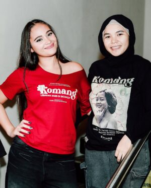 Aurora Ribero Instagram - Terkomang komang di lebaran yuk🫶🏻