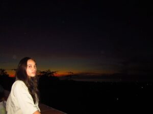 Aurora Ribero Instagram - Sun down, Let down🌅
