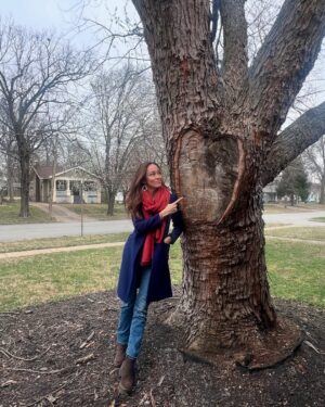 Autumn Reeser Instagram - I spent Spring Equinox in Springfield, Missouri. Felt appropriate:) 💗 🌳 🍎 

I’m here continuing to build our new musical, ‘Particle,’ with a talented group of students and collaborators.

A story to help us remember love.
A story to help us remember who we really are.
A story to help us remember that the human story is still ours to write. 

And I don’t know about you…but I’ve always preferred a happy ending. We’ve got this, family. ✨