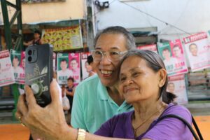 Aya Fernandez Instagram - Salamat, Mandaluyong.

Tayo ay hindi lang nakipagkamay at nakipagkwentuhan, kundi talagang nakinig sa totoong kwento ng bawat isa. Iba pa rin ang harapang usapan—’yung pakiramdam na sa gitna ng lahat, may mag-aakbay sa’yo.

Dahil kapag mahal mo ang bayan, aakbayan mo.

#51AkbayanPartylist