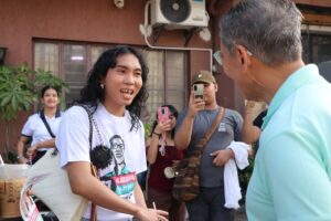 Aya Fernandez Instagram - Salamat, Mandaluyong.

Tayo ay hindi lang nakipagkamay at nakipagkwentuhan, kundi talagang nakinig sa totoong kwento ng bawat isa. Iba pa rin ang harapang usapan—’yung pakiramdam na sa gitna ng lahat, may mag-aakbay sa’yo.

Dahil kapag mahal mo ang bayan, aakbayan mo.

#51AkbayanPartylist