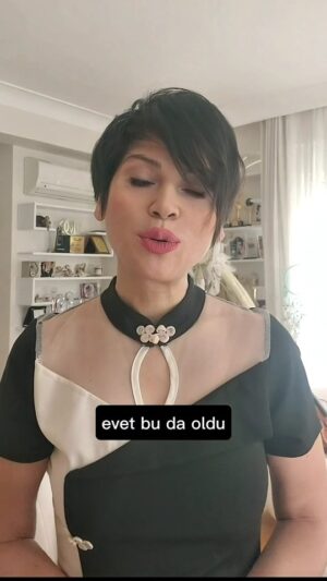 Aydilge Instagram - 🥴 Kadınlar eril ortamlarda bulunurlarsa çükleri çıkarmış 🤦