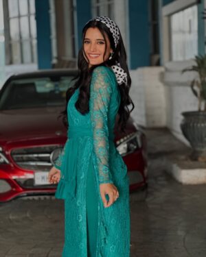 Ayushi Khurana Instagram - Retro vibes👀