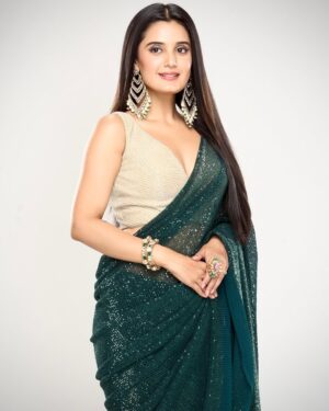 Ayushi Khurana Instagram - ✨✨