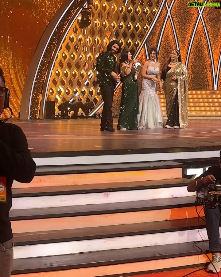 Ayushi Khurana - 29.8K Likes - Winning three awards felt like a dream come true. As a child, I used to watch the Zee Rishtey Awards, never imagining that one day I would perform on that very stage and receive awards as an actor. I am here today only because of my mother Thank you, Mumma @soniakhurana432 for everything. And to the love of my life @suraj.kakkar thank you for always being my biggest support. None of this would be possible without you.”
Thank you @sonnalakakar @goldiebehl @uttamahhlawwat @roseaudiovisuals for giving me Reet♥️
Thank you @zeetv @burneytuba @anuragsings for making my dream come ture.
Managed by @rupesh.sonar thank you for managing me so well
Styled by @praanavsrathod
Dreams do come true—when you have love, support, and endless determination.