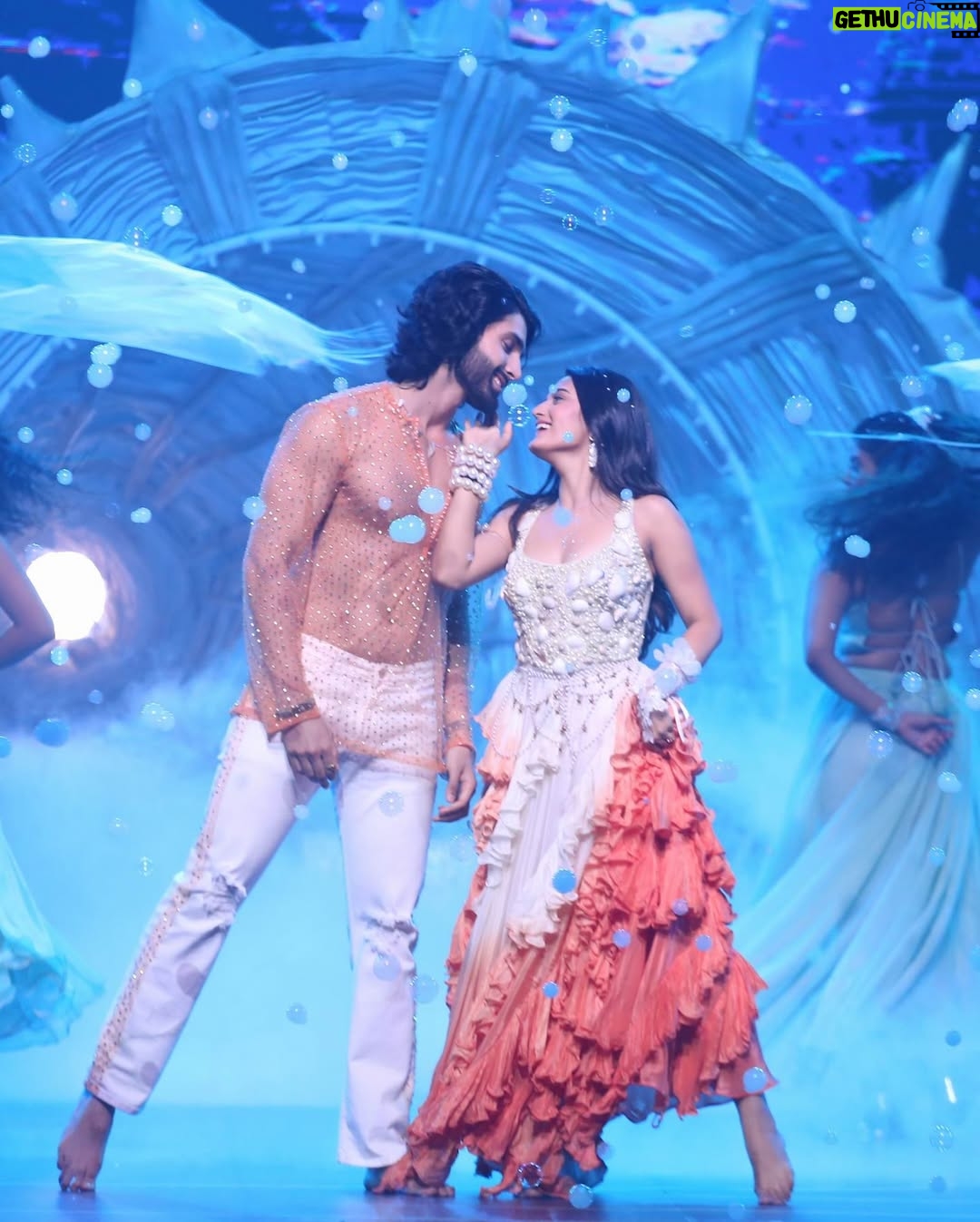 Ayushi Khurana - 28.4K Likes - ✨#ZRA
Watch me tonight @zeerishteyawardsonzeetv