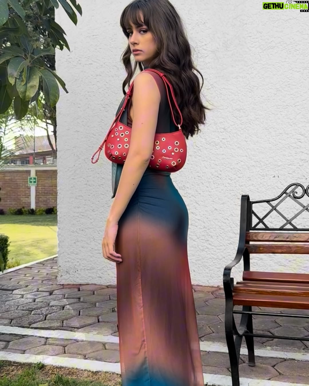 Azul Guaita - 41.2K Likes - @desigual like no other
