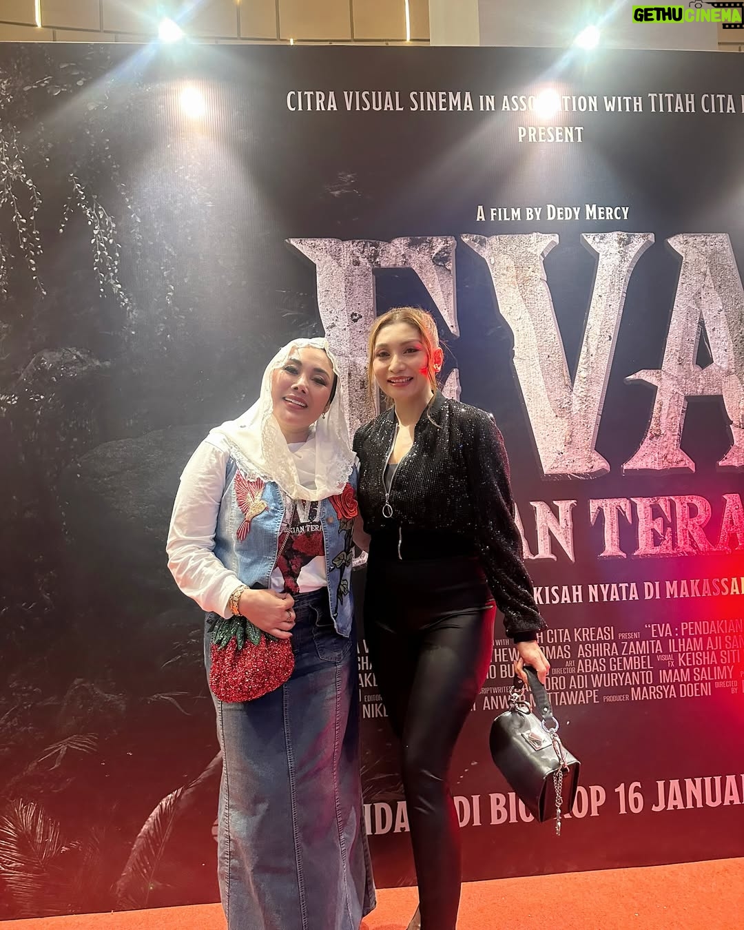 Baby Margaretha - 3 Likes - Gala Premiere Film "EVA" Pendakian Terakhir.
Tayang di Seluruh Bioskop Indonesia 16 Januari 2025 😎
#movie #eva #filmeva #bioskop #bioskopindonesia #explore #horormovie #hororindonesia #cinema #cinemaxx #epicentrumxxi #cinemaxxi #epicentrum #jakarta