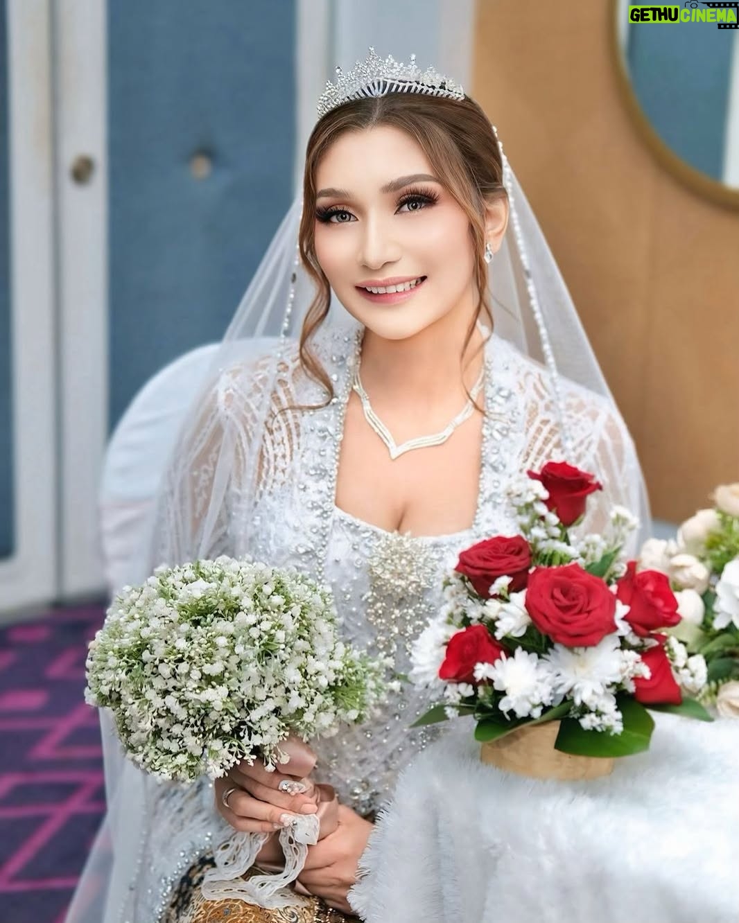 Baby Margaretha - 3 Likes - Beautiful in Whiteš¤
MUA @anneprima_makeup x @safalavienawedding
Attire @safalavienawedding
Hair Do @ayu_berindang
Wardrobe @resshapratiwi18
Photo @fael_photoart
#BridalPhotoshoot #IndonesianWedding #makeuplook #traditionalwedding #makeupdetails #safalavienawedding #whitedress #photomodel #bridalmodel #indonesianmodel #babymargaretha #beautifulinwhite