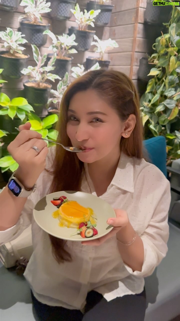 Baby Margaretha - 3 Likes - Rekomendasi Chill Out Rooftop dengan View Kota Bandung dan Live Musik DJ šš»
š @dak.bandung
š¢ @janevallabandung Lt 9
Jalan Aceh No 65, Bandung
#dakcafe #rooftopbar #barandresto #dine #poolbar #chillvibes #hiddengembandung #dakcafebandung #reels #instafood #babymargaretha #bandunghits #bandungplacetogo #janevallahotel #janevallabandung