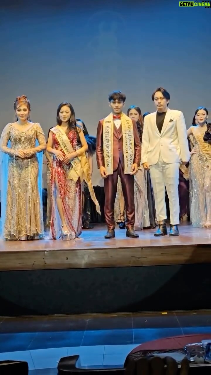 Baby Margaretha - 3 Likes - Merupakan suatu kehormatan bagi saya untuk hadir dalam acara Grand Final Mister & Miss Grand Tourism Jawa Barat 2024, di mana saya diberi kepercayaan untuk menjadi bagian dari panel juri.
Terima kasih kepada tim yang telah mendukung penampilan saya, dengan busana indah dari @tinongkebaya dan sentuhan makeup sempurna oleh @yanienaya.
Selamat kepada mister Miss Grand Tourism dan mister Miss Grand Tourism terpilih
Semoga menjadi inspirasi dan bertugas dengan Baik š
#MisterMissGrandTourismJawaBarat #MMGTIJabar #mmgtiindonesia