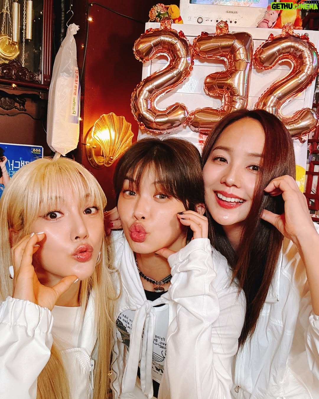 Bada - 8.3K Likes - ♥️🫵🏻🫀
#아이키 #바다 #유진 #이사진#있었네