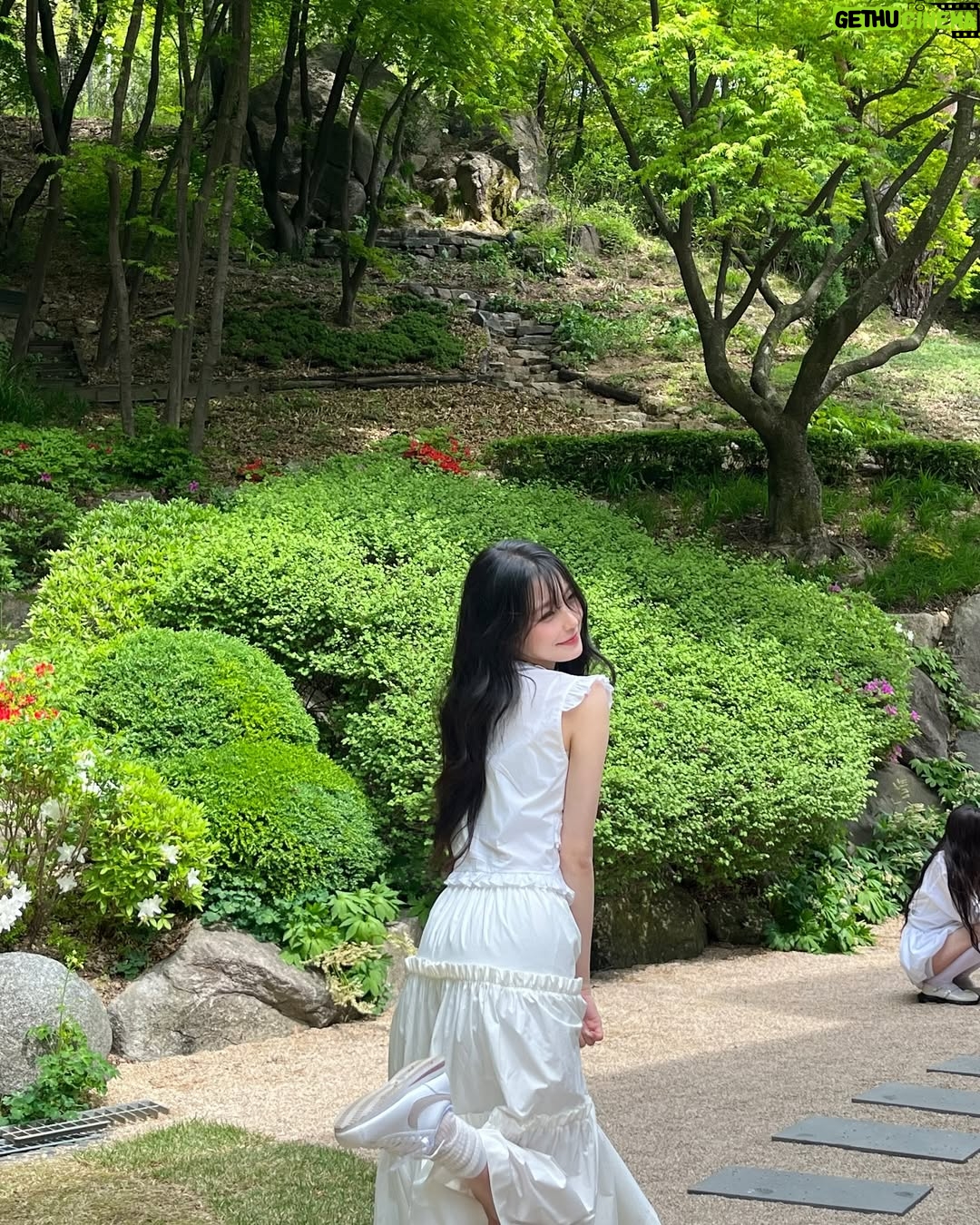 Baek Ji-heon - 289.9K Likes - 작년 어딘가..?
