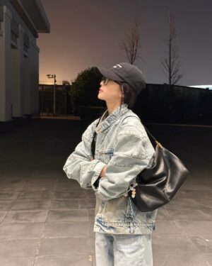 Bai Lu Instagram - 🌻