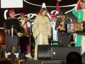 Balqees Ahmed Fathi Instagram - حلم وردي ❤️ عشته ليلة أمس مع الجمهور الأغلى على قلبي جمهور #المغرب في مهرجان موازين بحضور غفير جدا من جميع انحاء المغرب 🇲🇦
الله يكبر بيكم بحال ما كبرتوا بيا 🇲🇦🇲🇦 ديما مغرب والمغرب ديما تووووووب