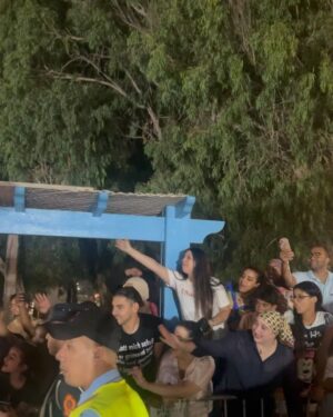 Balqees Ahmed Fathi Instagram - الحفل الفارق تماما في مسيرتي الفنية بحضور قرابة نصف مليون متفرج في #المغرب وتحديدا في #المضيق احتفالا بعيد الشباب فكل الحب والتباريك بعيد جلالة الملك محمد السادس حفظه الله وللشعب المغربي كاملا على الحفاوة والاستقبال في مهرجان الشواطيء وألف مبروك لكل القائمين في اتصالات المغرب على هذا النجاح الباهر 🇲🇦
المغرب ديما طووووووب والله يكبر بيكم بحال ما كبرتوا بيا ولا عمركم قصرتوا معاي والله يقدرني على رد الجميل ❤️🔥 الرقم اللي حققناه أمس كسر حاجز جميع الأرقام الجماهيرية وهذا هو جمهور المغرب الذي لا يستهان به 🙏🏼❤️
Special thanks @maroctelecom
@adil_oujaa
@groupe_laasal_officiel
