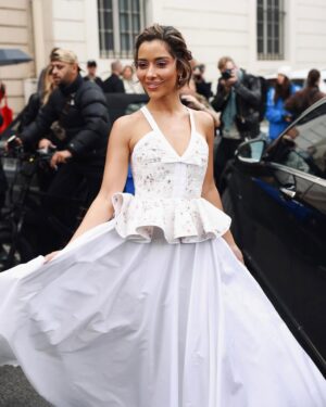 Balqees Ahmed Fathi Instagram - Dreaming with @giambattistavalliparis 🌸
Thank you @giambattistavalli for having me 🤍
Stylist: @cedrichaddad
Makeup: @bexbeautyofficial
Hair: @ilhammestour
Photo Credits: @karlphotography
Video: @mario_capozzoli_
#Balqees #بلقيس #بلقيس_فتحي