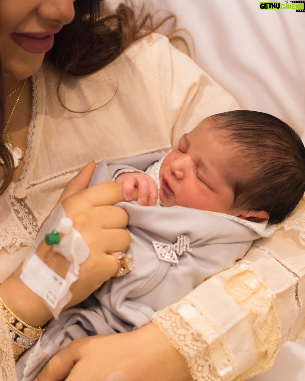 Balqees Ahmed Fathi - 41.2K Likes - إلى ابني الحبيب تركي: أنت هديتي من الله وكل يوم أقولها لك انك أجمل عطايا الله واني طلبتك منه وعطاني انت علشان تكون نور عمري وحياتي وعلشان أحقق كل شي حققته لتعيش انت أجمل واهدأ حياة يا رب تكبر وتقرا كلامي وتعرف مدى حبي وعشقي لك 

إلى امي الحبيبة: شكرا لكل التعب اللي تعبتيه علشانا ويا رب تكوني فخورة اليوم فينا كلنا نحبك والله يعطيك طول العمر وتبقي دايما نور حياتنا ودعواتك موفقانا وروحك حوالينا