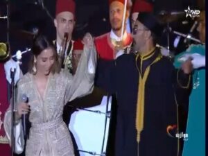 Balqees Ahmed Fathi Instagram - حلم وردي ❤️ عشته ليلة أمس مع الجمهور الأغلى على قلبي جمهور #المغرب في مهرجان موازين بحضور غفير جدا من جميع انحاء المغرب 🇲🇦
الله يكبر بيكم بحال ما كبرتوا بيا 🇲🇦🇲🇦 ديما مغرب والمغرب ديما تووووووب