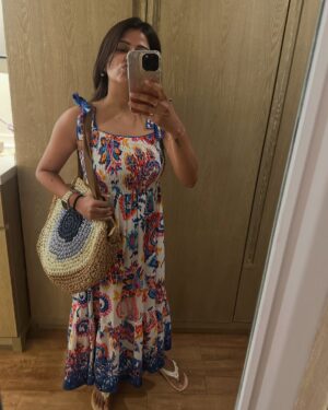 Bavithra B Instagram - #phuketphotos 
What I wore in #Phuket 😇 
Just can’t wait to go again and experience the #phuketmagic 

Also thank you so much @kaniha_official darling. So sweet of you to get me the evil eye bag. The bag helped me so much in my trip and I carried with me everywhere I went. 

#bavithra #singapenne #misssouthindia2017 #singapenneonsuntv
