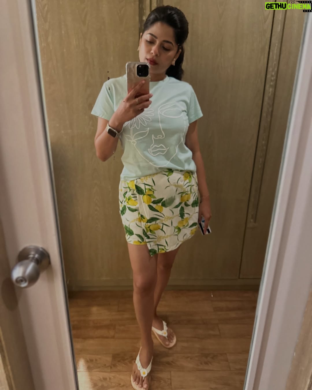 Bavithra B - 6.9K Likes - #phuketphotos
What I wore in #Phuket 😇
Just can’t wait to go again and experience the #phuketmagic
Also thank you so much @kaniha_official darling. So sweet of you to get me the evil eye bag. The bag helped me so much in my trip and I carried with me everywhere I went.
#bavithra #singapenne #misssouthindia2017 #singapenneonsuntv