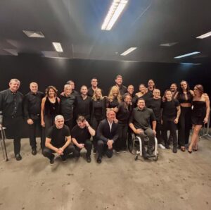 Beatriz Ferreira Instagram - Ontem foi o aniversário de 60 anos da @tvglobo, e eu pude estar presente e compartilhar esse momento com diversos atletas que são inspiração e motivo de orgulho para mim. Estar ali com tantos atores e apresentadores que admiro, e que cresci acompanhando e vendo o trabalho, foi surreal. A noite de ontem foi incrível!

Fiquei muito feliz por receber tanto carinho e por ter sido convidada para esse momento. Espero que seja o primeiro de muitos. Sei o quanto isso foi importante não só para mim, mas também para o meu esporte, por estar sendo representado.

Só tenho a agradecer. Muito obrigada, TV Globo! Muito obrigada a todos que contribuíram para que eu pudesse estar lá.

#tvglobo #60anosglobo #redeglobo #maetonaglobo