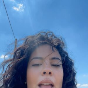 Actress Bella Campos HD Photos and Wallpapers March 2025