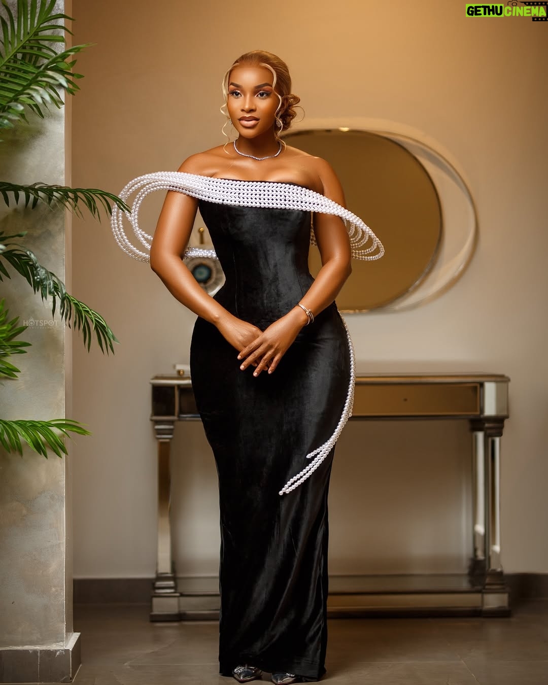 Benedicta Gafah - 41.4K Likes - A time was had over the weekend āØš„.
.
.
Outfit designed by @kayzels_
.
Photographed by @hotspotphotography
.
#rnaq40