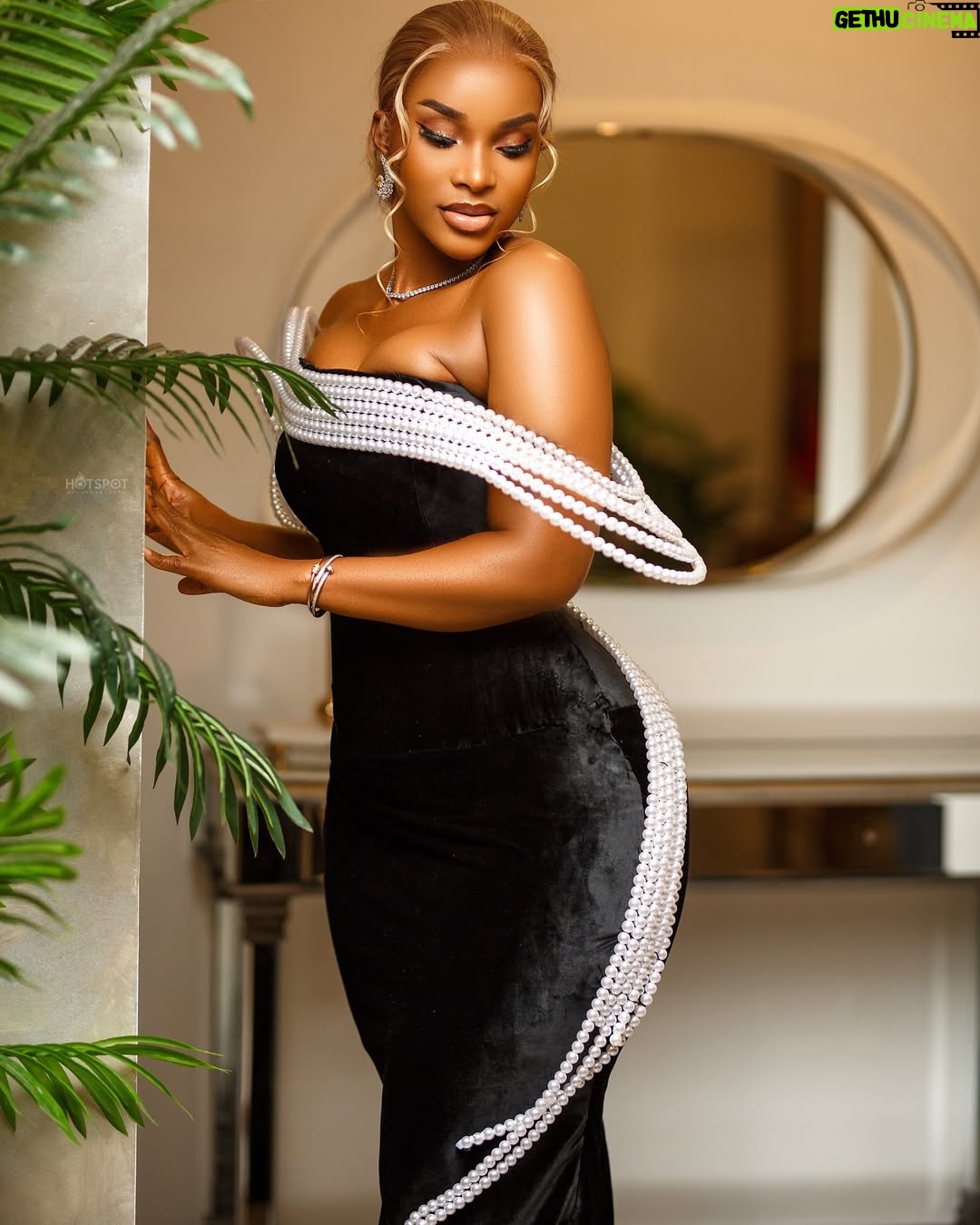 Benedicta Gafah - 41.4K Likes - A time was had over the weekend āØš„.
.
.
Outfit designed by @kayzels_
.
Photographed by @hotspotphotography
.
#rnaq40