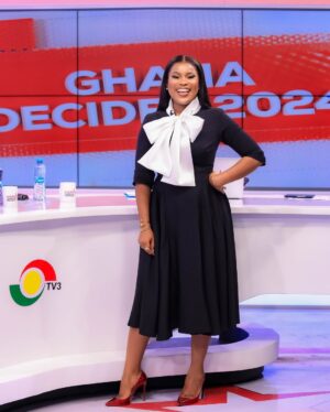 Berla Mundi Instagram - Dear God, 

Thank you 😊🙏🏽

‘Electioneering’ and loving it 💫 

#bmsuits x @yartelgh

#electioncommandcentre #election2024