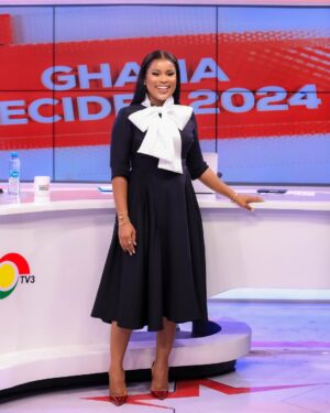 Berla Mundi Instagram - Dear God, 

Thank you 😊🙏🏽

‘Electioneering’ and loving it 💫 

#bmsuits x @yartelgh

#electioncommandcentre #election2024