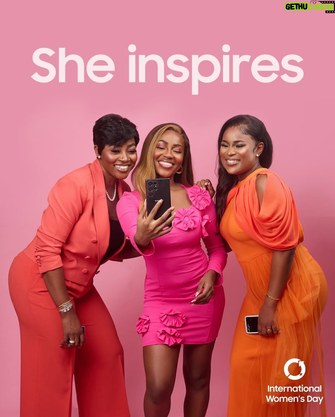 Berla Mundi - 14.2K Likes - She leads.
She wins!
She inspires!
Happy International Women’s Day to all women out there breaking their backs to win and achieve their goals. We see you, we appreciate you.
From @samsungghana
#samsungwoman #internationalwomensday #womenontherise