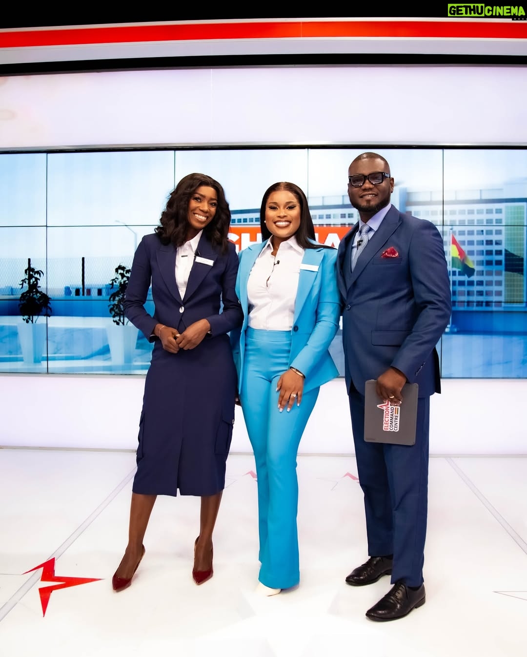 Berla Mundi - 21.1K Likes - Still on your screens. It’s your #electioncommandcentre with the #AfternoonStretch team. Hope you are watching @tv3_ghana .
We are waiting for the EC to officially declare the 2024 Presidential results and resolve the issues surrounding delay in collating and declaring some parliamentary seats.
👗: #BMsuits x @yartelgh
💇🏾♀️: @hairaffairs_byayisha