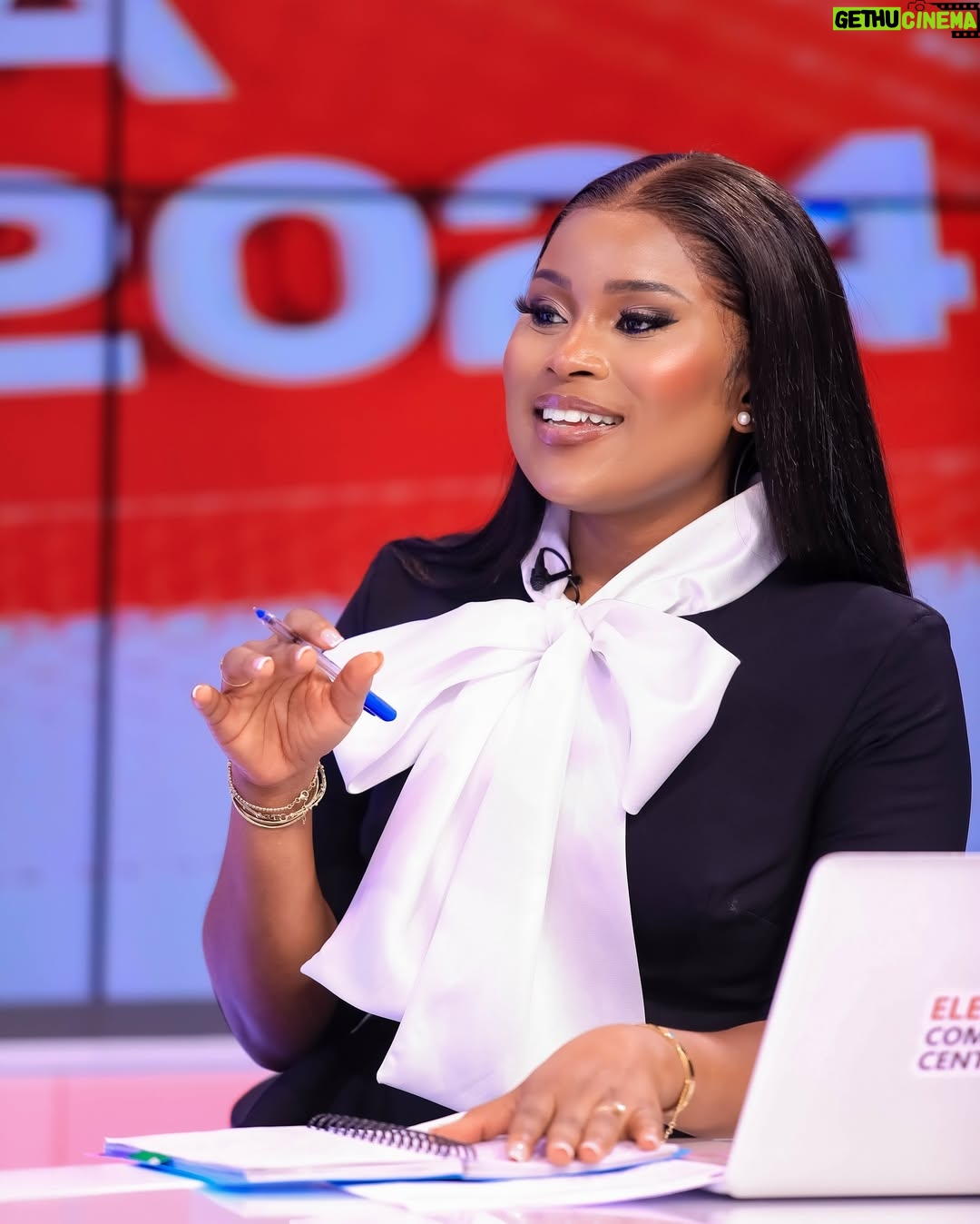Berla Mundi - 29.1K Likes - We are still on air, dissecting the issues, discussing the gains and massive/ shocking losses and wins, while we await the Electoral Commission to declare the results.
We are your #ElectionCommandCentre !
👗 : #Bmsuits x @yartelgh
💇🏾♀️: @hairaffairs_byayisha
📸: @1cliff_