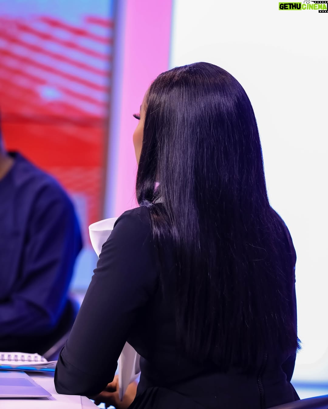 Berla Mundi - 29.1K Likes - We are still on air, dissecting the issues, discussing the gains and massive/ shocking losses and wins, while we await the Electoral Commission to declare the results.
We are your #ElectionCommandCentre !
👗 : #Bmsuits x @yartelgh
💇🏾♀️: @hairaffairs_byayisha
📸: @1cliff_