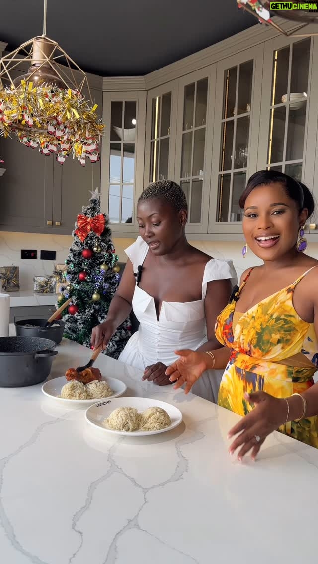 Berla Mundi - 19.6K Likes - Finally!! The Christmas Season❤️🎄. Christmas is all about Food , Love , Merry and we are bringing you just that on the first day of Christmas
Special thanks to @berlamundi she's amazing!!!
Don't forget to hop on the Loncha Falaa Deal especially this Christmas season 🎄❤️
#ghana #ghfoodblogger #ghanafood #christmas #chickenstew #stew #fyp #viral #explorepage #lunch #accra #recipes #accrafoodie #foodie #foodblog9ja #foodporn #9ja #food9ja #viralfood #rice