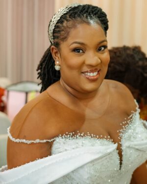 Berla Mundi Instagram - A new decade of FAVOUR!!! 

Happy birthday Sister Mundi!!! I love you too much.🩷

You see that answered prayer? God says this is just the beginning. 🙏🏽🙏🏽