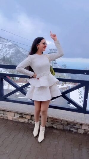 Bhoomika Mirchandani Instagram - Girls anthem 😋🤍🌎