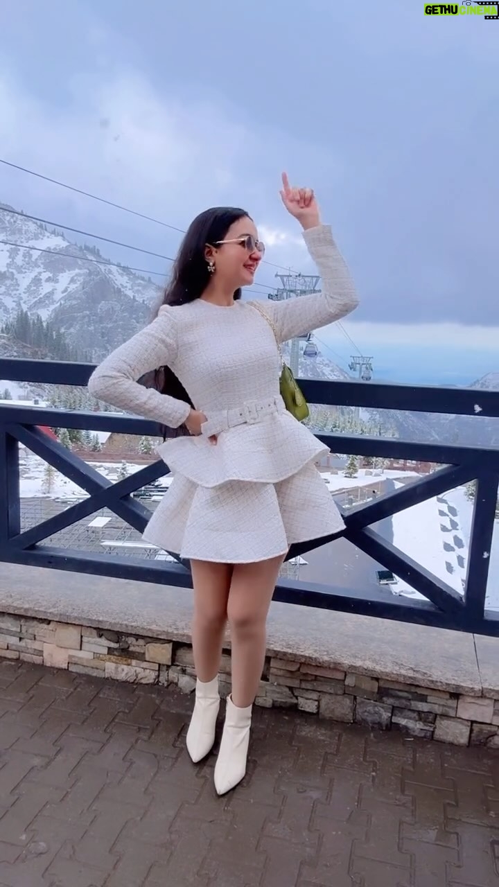 Bhoomika Mirchandani - 3.2K Likes - Girls anthem 😋🤍🌎