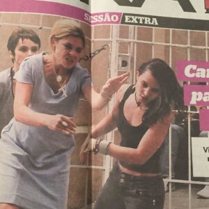 Bianca Comparato Instagram - O grupo globo completa 100 anos e a @tvglobo completa 60 anos.
Uma história grandiosa e potente, da qual tive a honra de fazer parte por 12 anos — dos 18 aos 30 anos da minha vida.
Foram 5 novelas, 7 séries e incontáveis aprendizados. Cresci na Globo, como artista e como pessoa, e sou imensamente grata por essa parceria com uma empresa que me enche de orgulho por ser brasileira.
Que venham muitos mais anos de histórias inesquecíveis.
Obrigada por tudo, Grupo Globo.