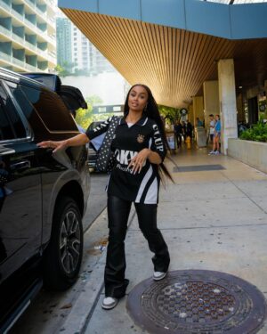 Blac Chyna Instagram - Actress mode: Activated
Outfit / Purse @fashionnova