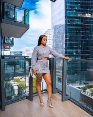 Blac Chyna Instagram - Pop out and it’s cameras 🎥 @fashionnova