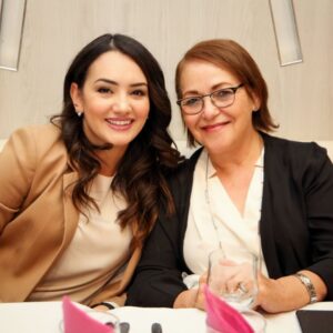 Bouchra Okbi Instagram - كل عام و انتي ست الكل ❤️‍🩹
أمنا و ام كل الجزائريين 
مستنيينك يا حب ❤️‍🩹